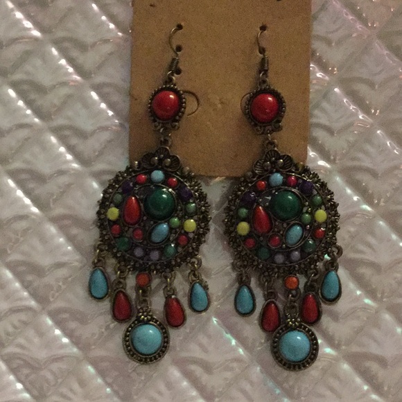 🌹NEW Bejeweled Colorful Statement Dangle Earrings Closet Must Have 🌹 - Picture 5 of 5